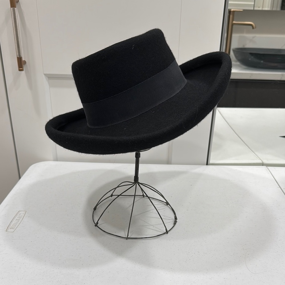 Stylish Black Wool Fedora Hat